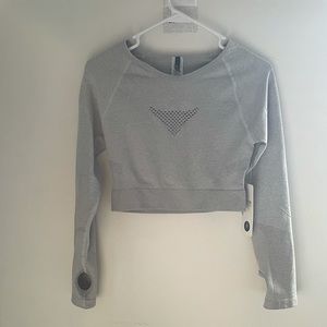 Long sleeve workout crop top